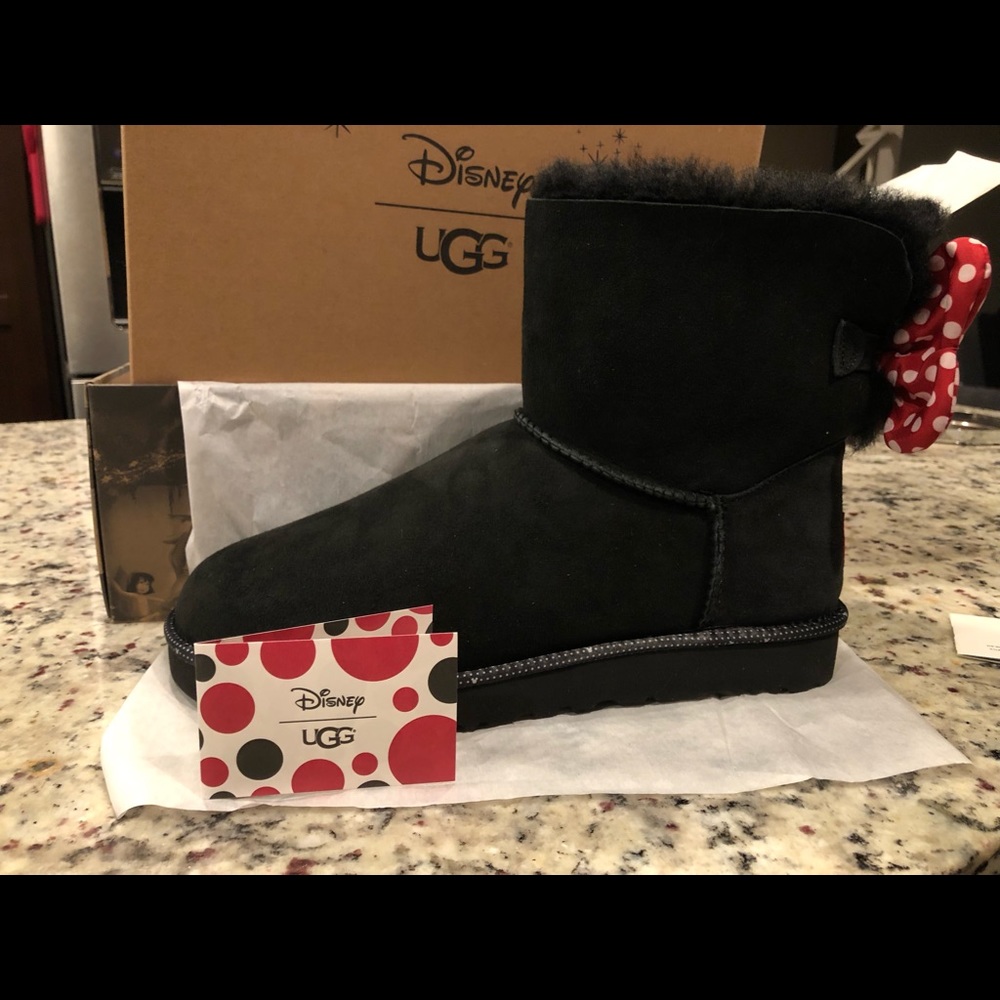 UGG Women's DISNEY SWEETIE BOW Boot